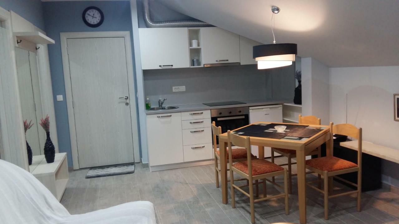 Apartments Sovran Vila Marija Prčanj Exteriör bild